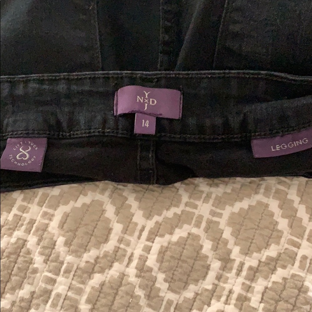 Jeans - Picture 4 of 5